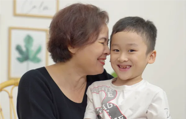Phụ huynh bé Cao Văn Trí Đức Phụ huynh bé Cao Văn Trí Đức